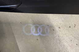sininen Audi A4 2021 kuva 32.