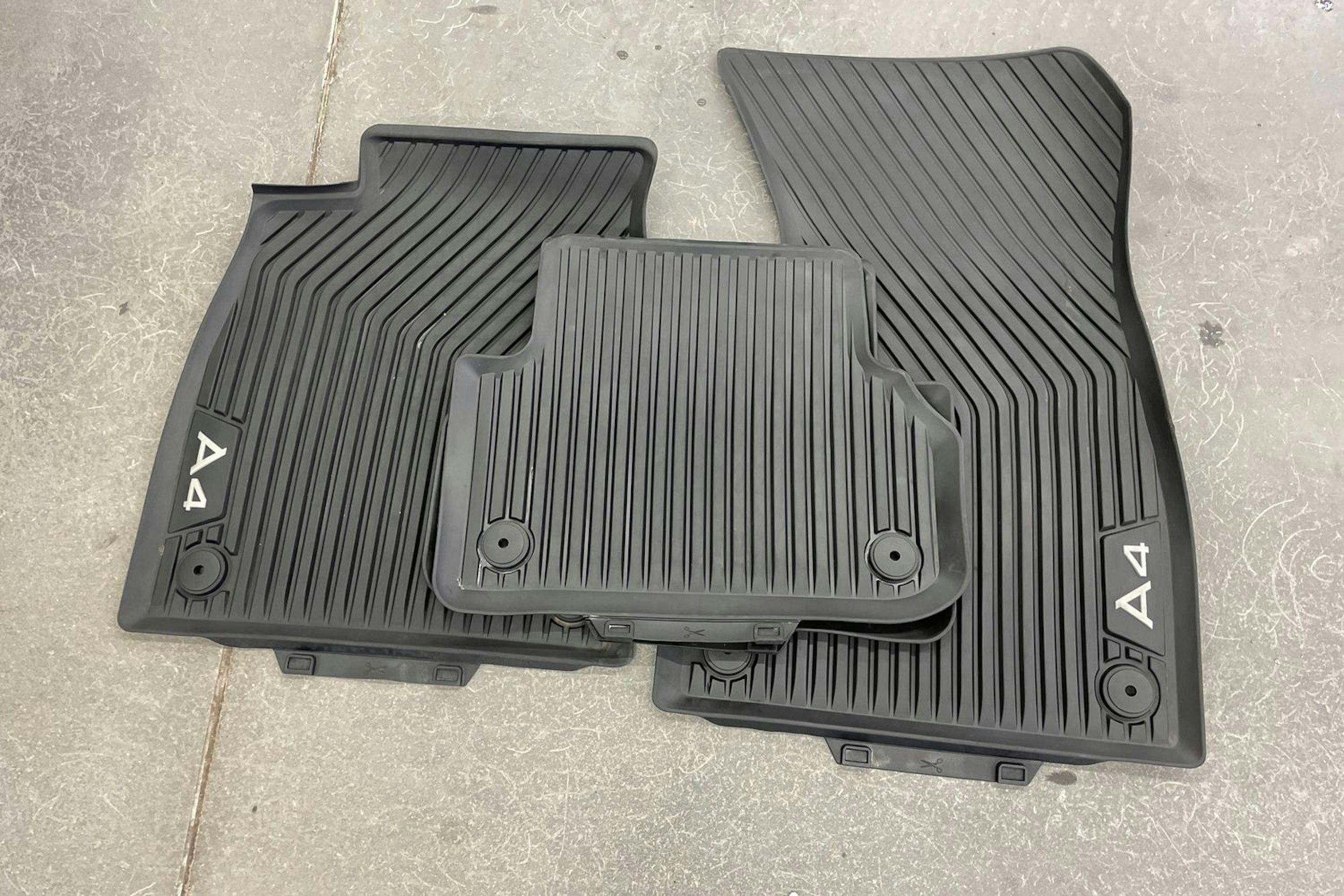 met. valkoinen Audi A4 2021 kuva 11.