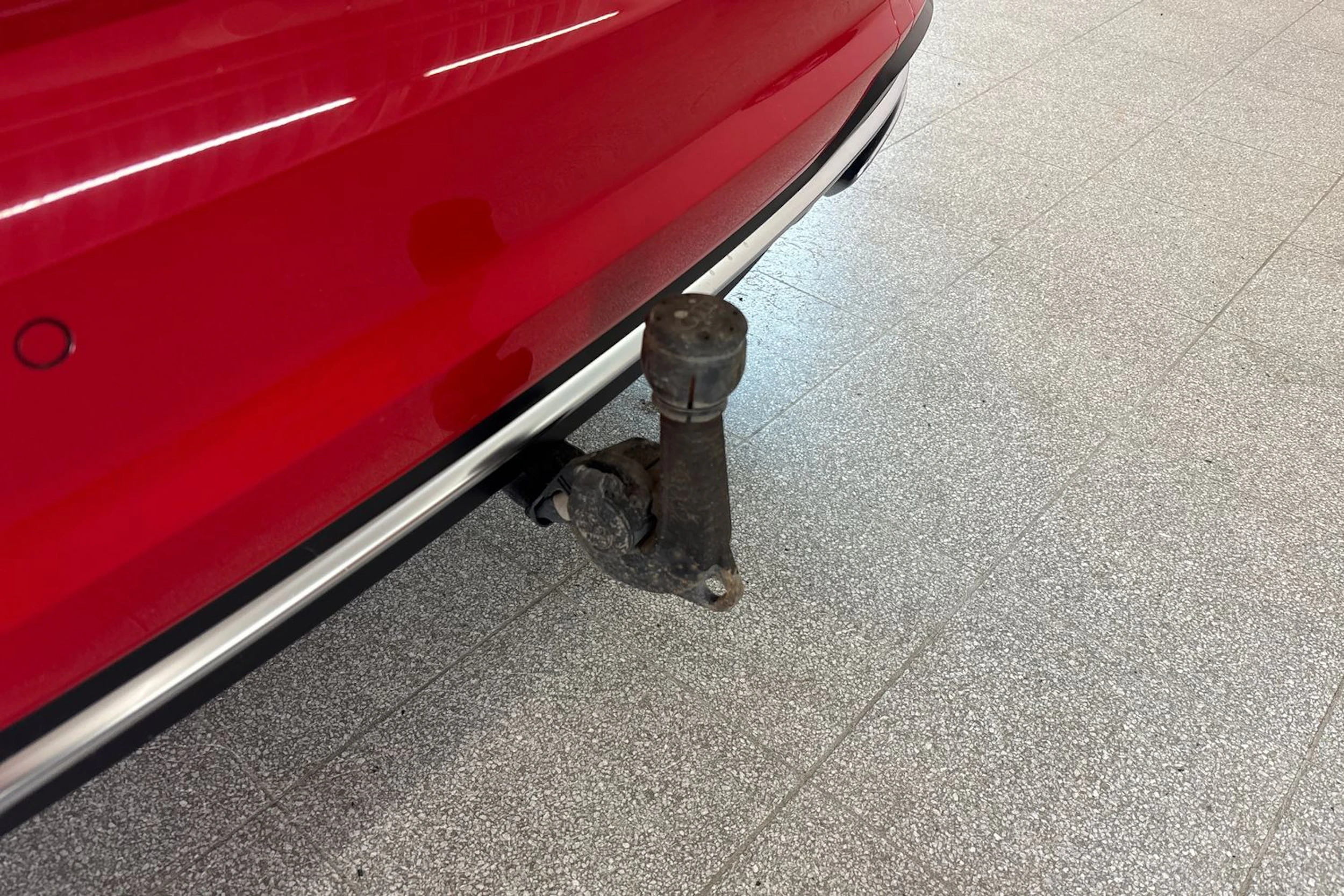 Punainen Audi A4 2021 kuva 29.