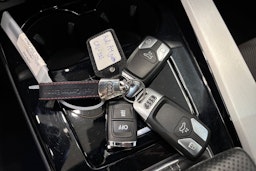 harmaa Audi A4 2021 kuva 37.