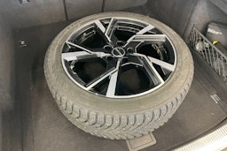 Valkoinen Audi A4 2021 kuva 13.