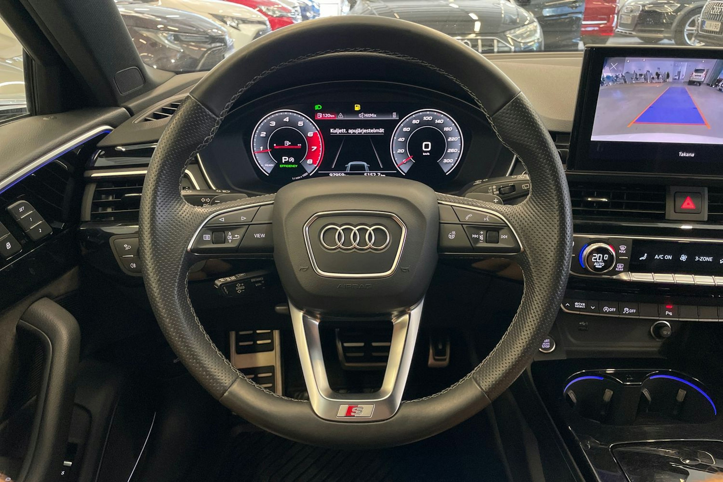 Valkoinen Audi A4 2021 kuva 27.