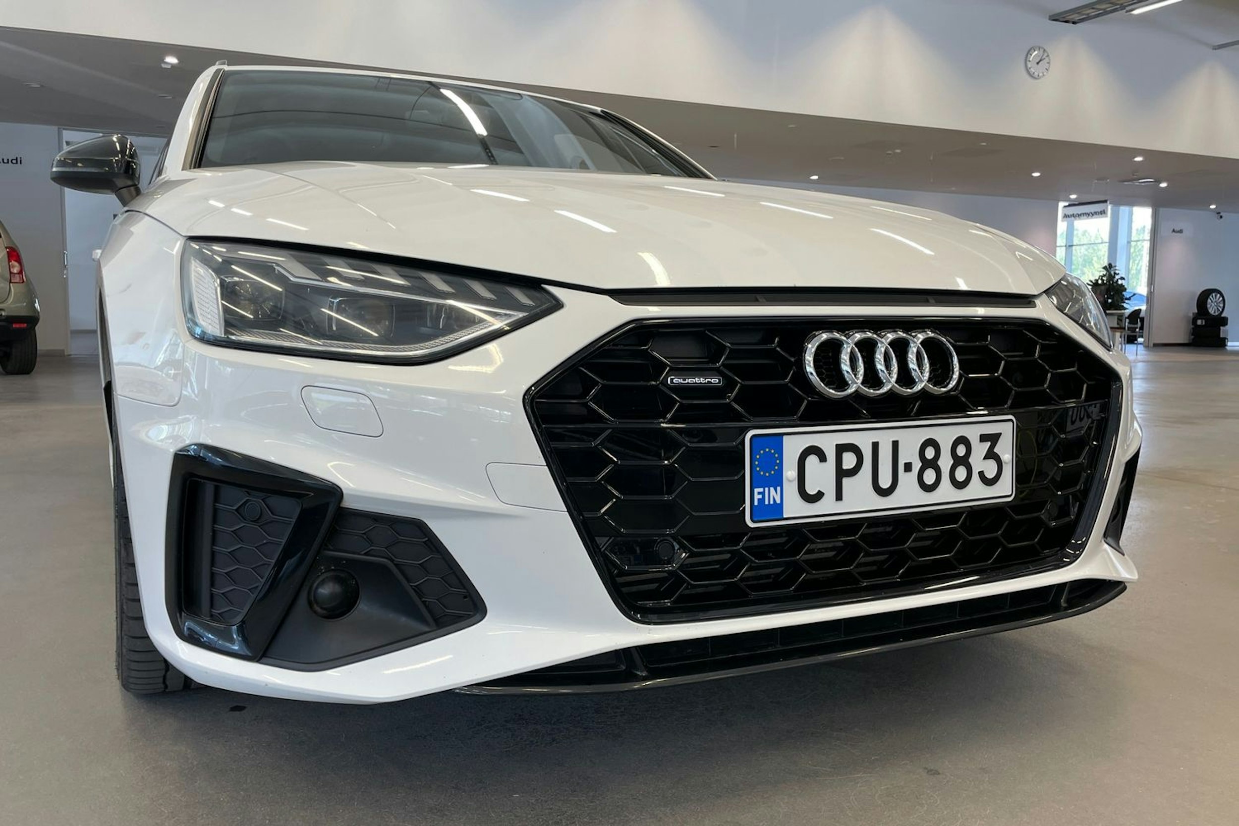Valkoinen Audi A4 2021 kuva 28.