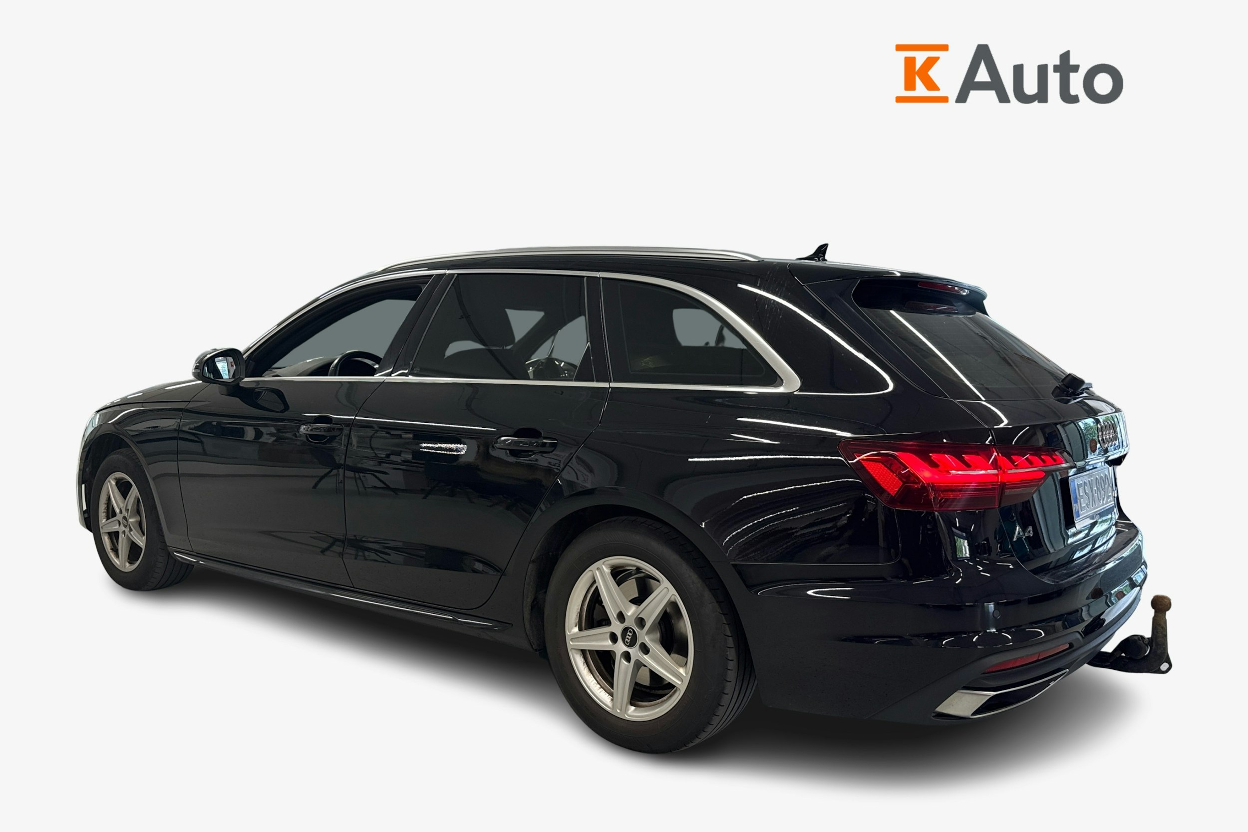 musta Audi A4 2021 kuva 2.