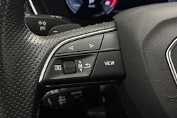 musta Audi A4 2021 kuva 16.