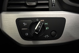 musta Audi A4 2021 kuva 21.
