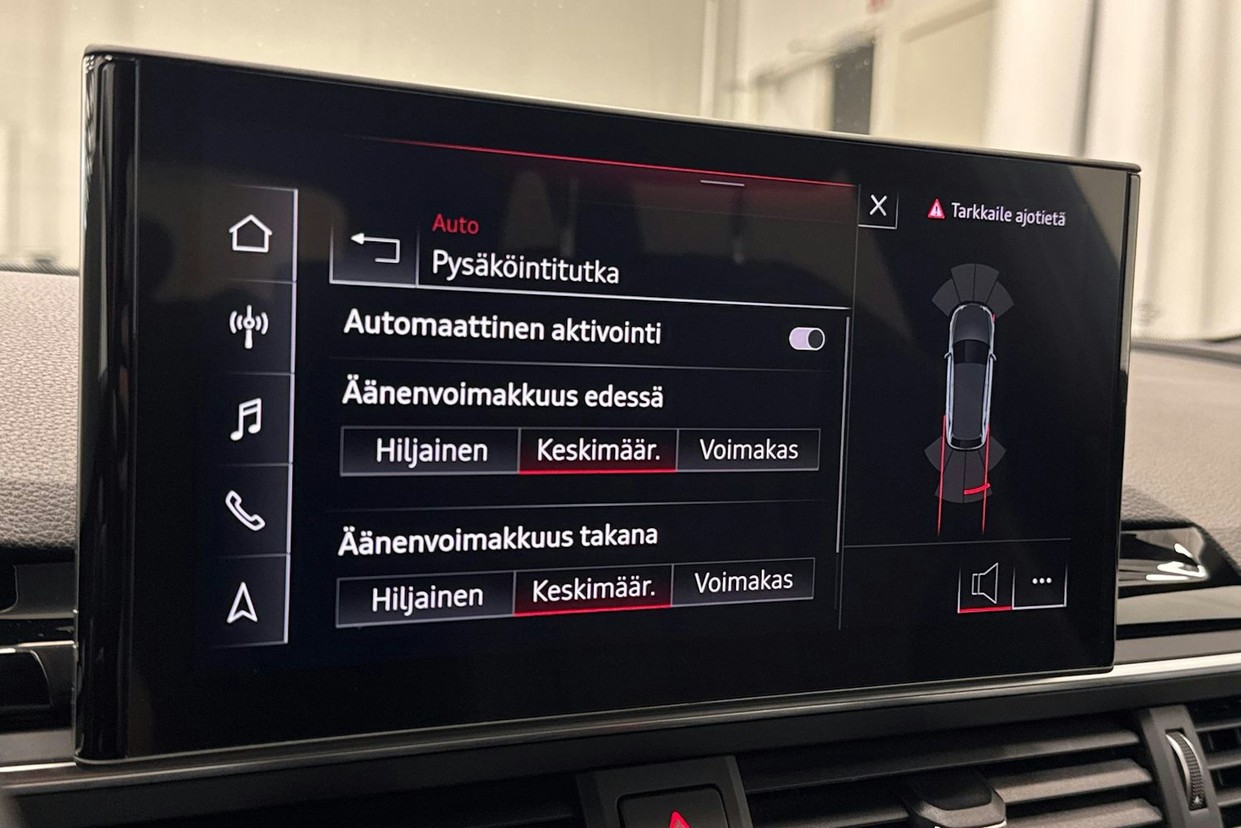 musta Audi A4 2021 kuva 28.