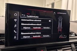 musta Audi A4 2021 kuva 28.