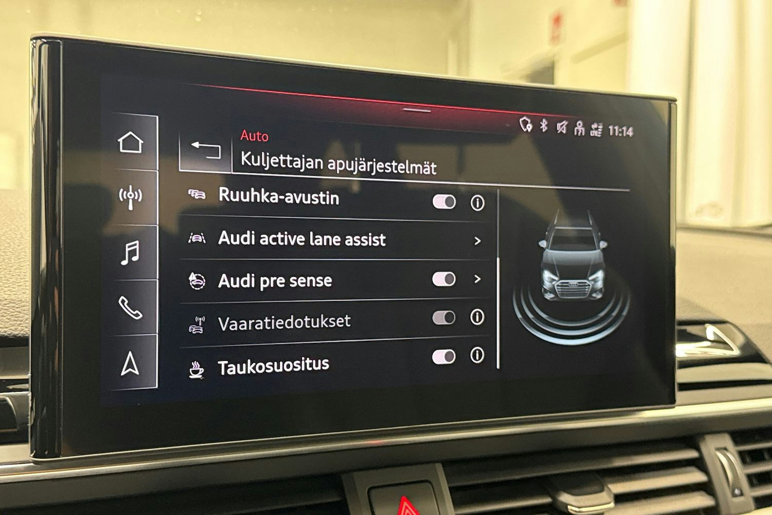 musta Audi A4 2021 kuva 31.