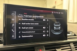 musta Audi A4 2021 kuva 31.