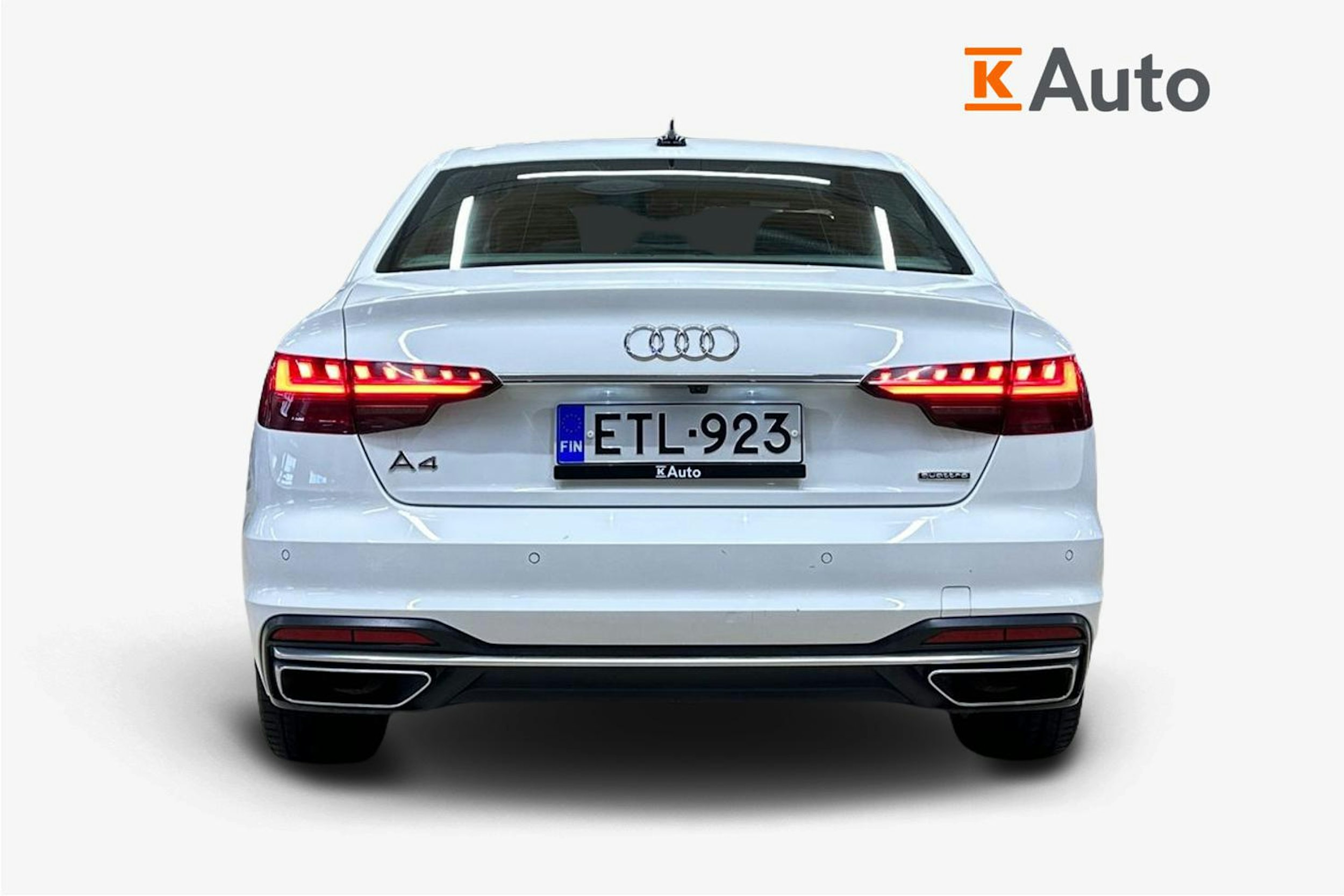 valkoinen Audi A4 2021 kuva 3.