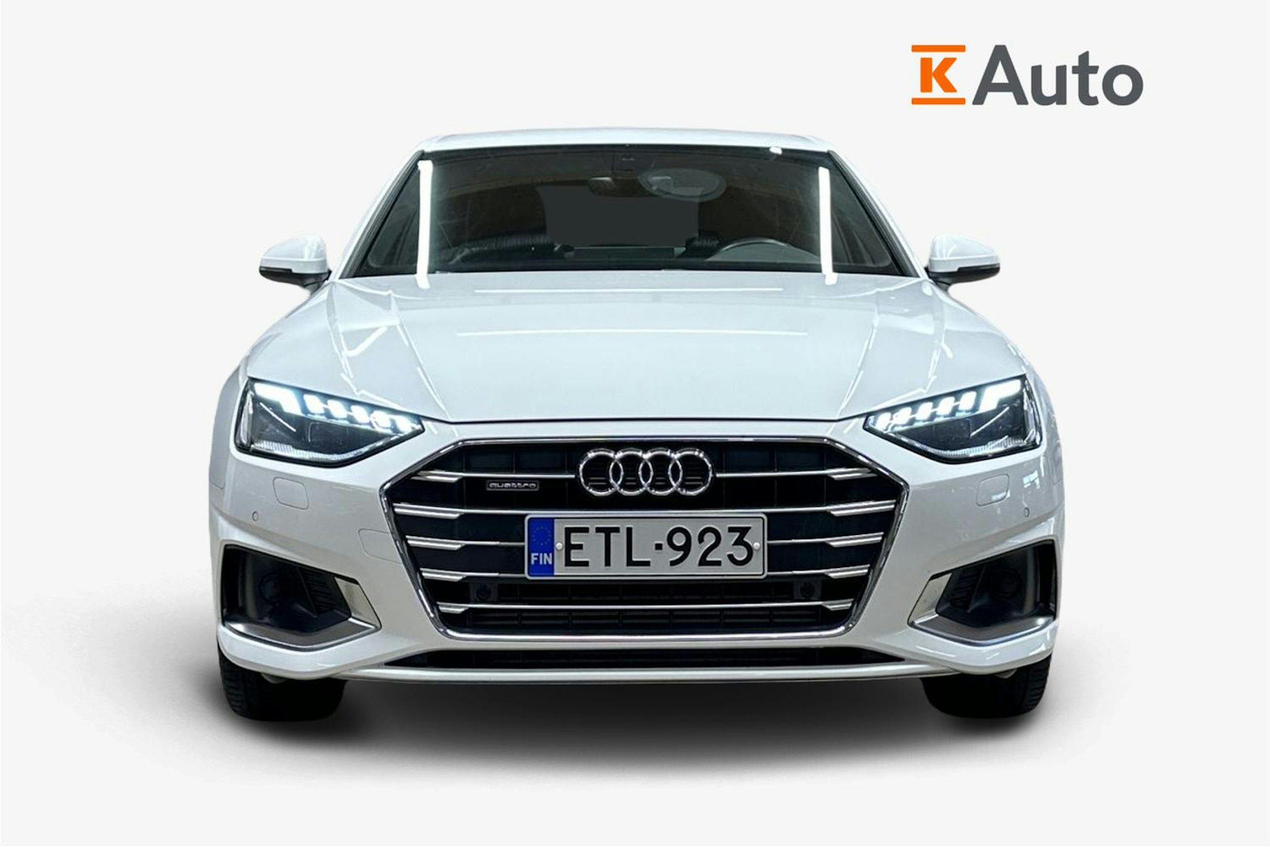 valkoinen Audi A4 2021 kuva 5.