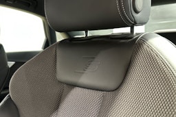 valkoinen Audi A4 2021 kuva 19.