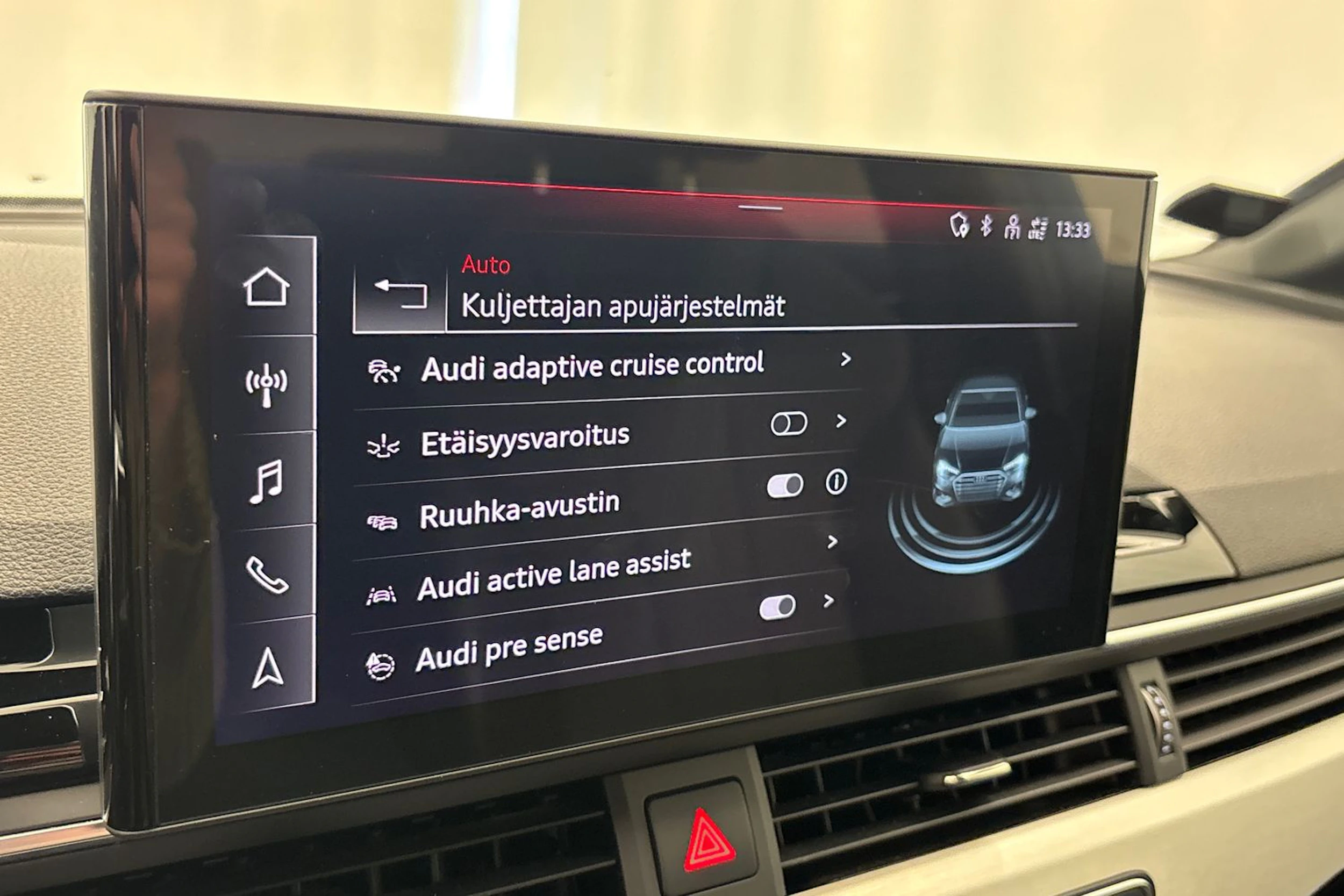 musta Audi A4 2021 kuva 25.
