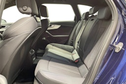 sininen Audi A4 2021 kuva 10.