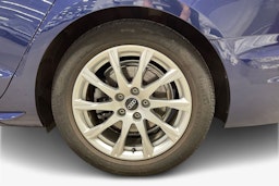 sininen Audi A4 2021 kuva 11.