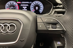 sininen Audi A4 2021 kuva 28.