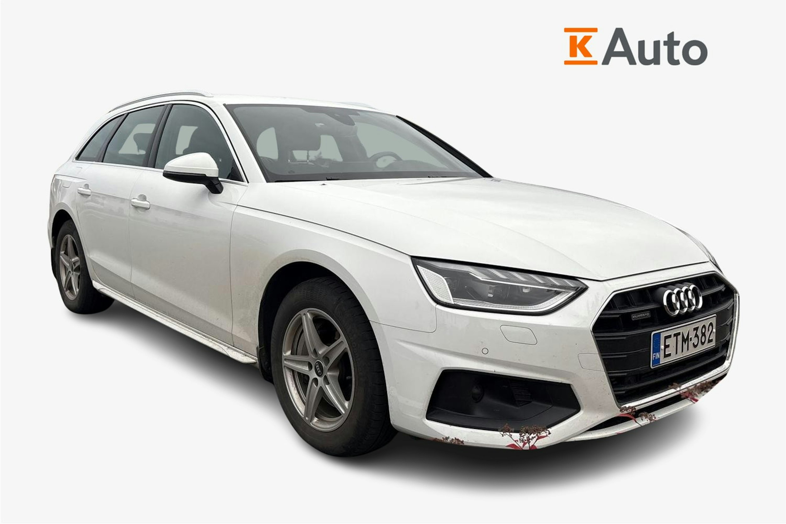 valkoinen Audi A4 2021 kuva 1.