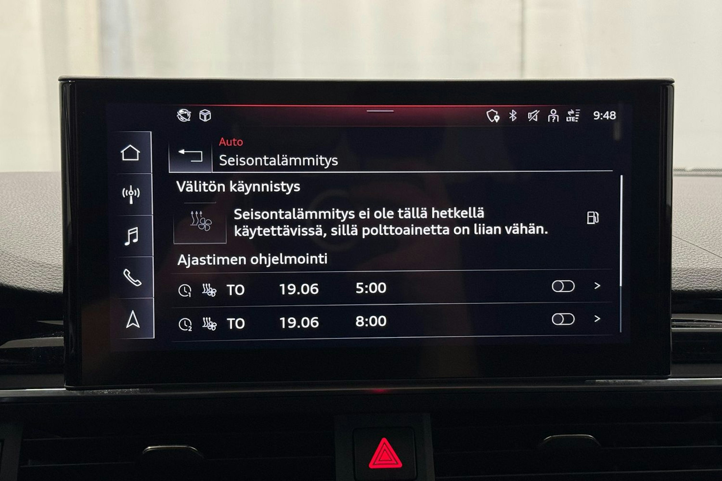 met. harmaa Audi A4 2021 kuva 22.