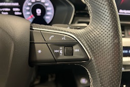 musta Audi A4 2021 kuva 13.