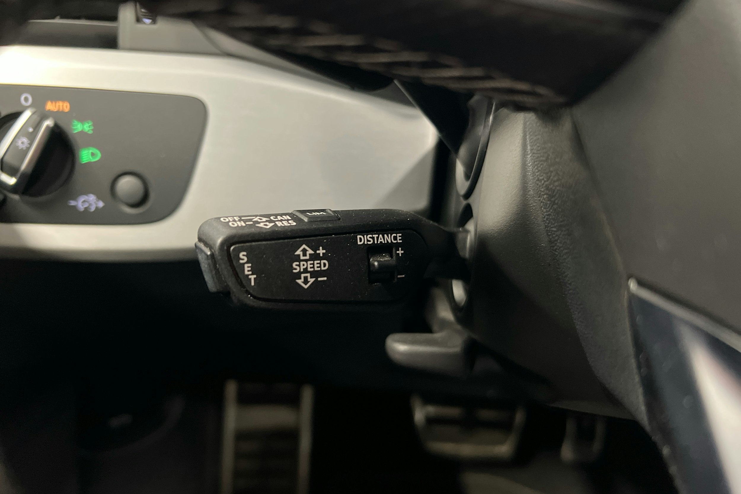 musta Audi A4 2021 kuva 14.