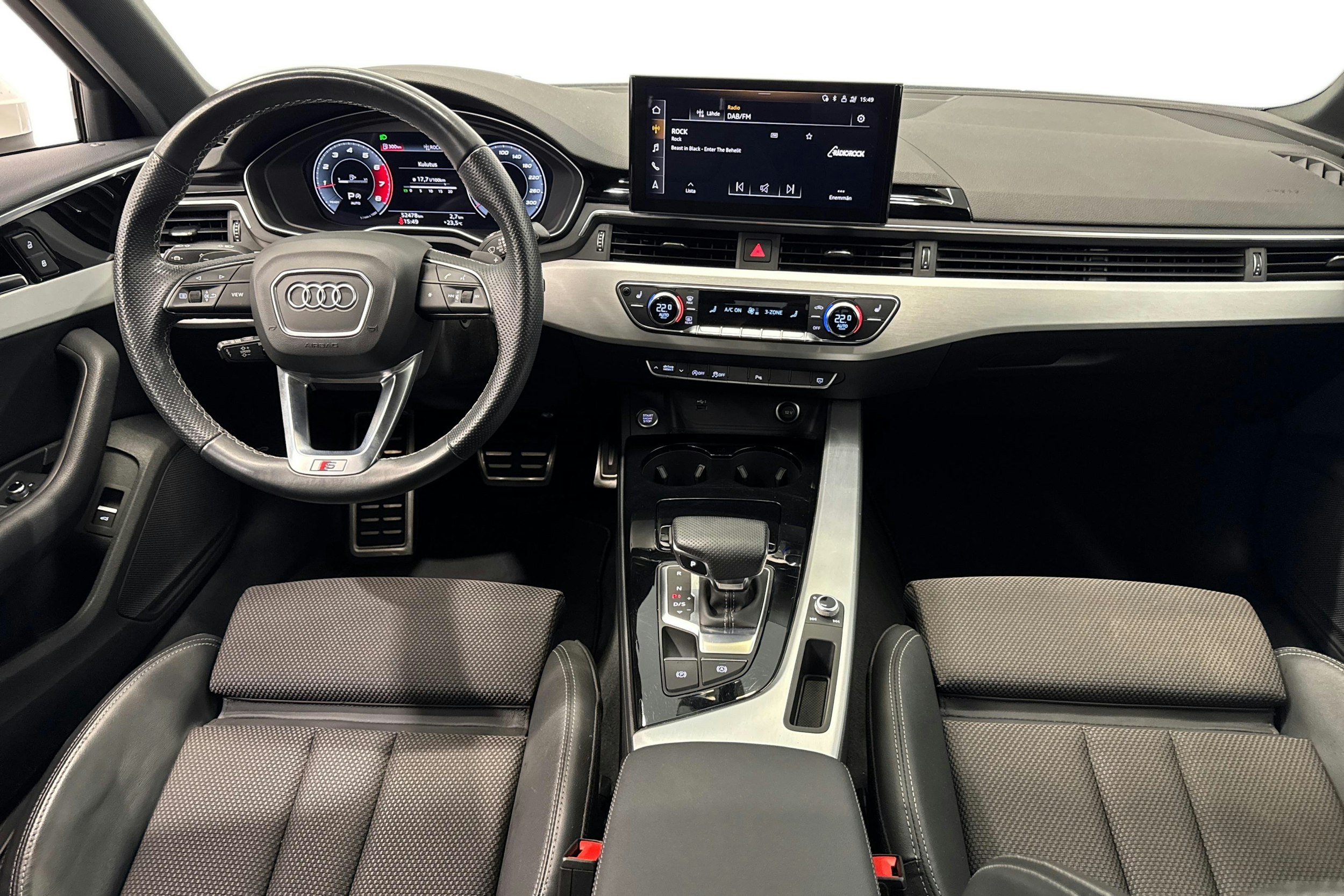 valkoinen Audi A4 2021 kuva 9.