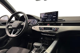 valkoinen Audi A4 2021 kuva 10.
