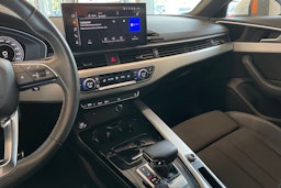valkoinen Audi A4 2021 kuva 21.