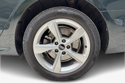 vihreä Audi A4 2021 kuva 9.