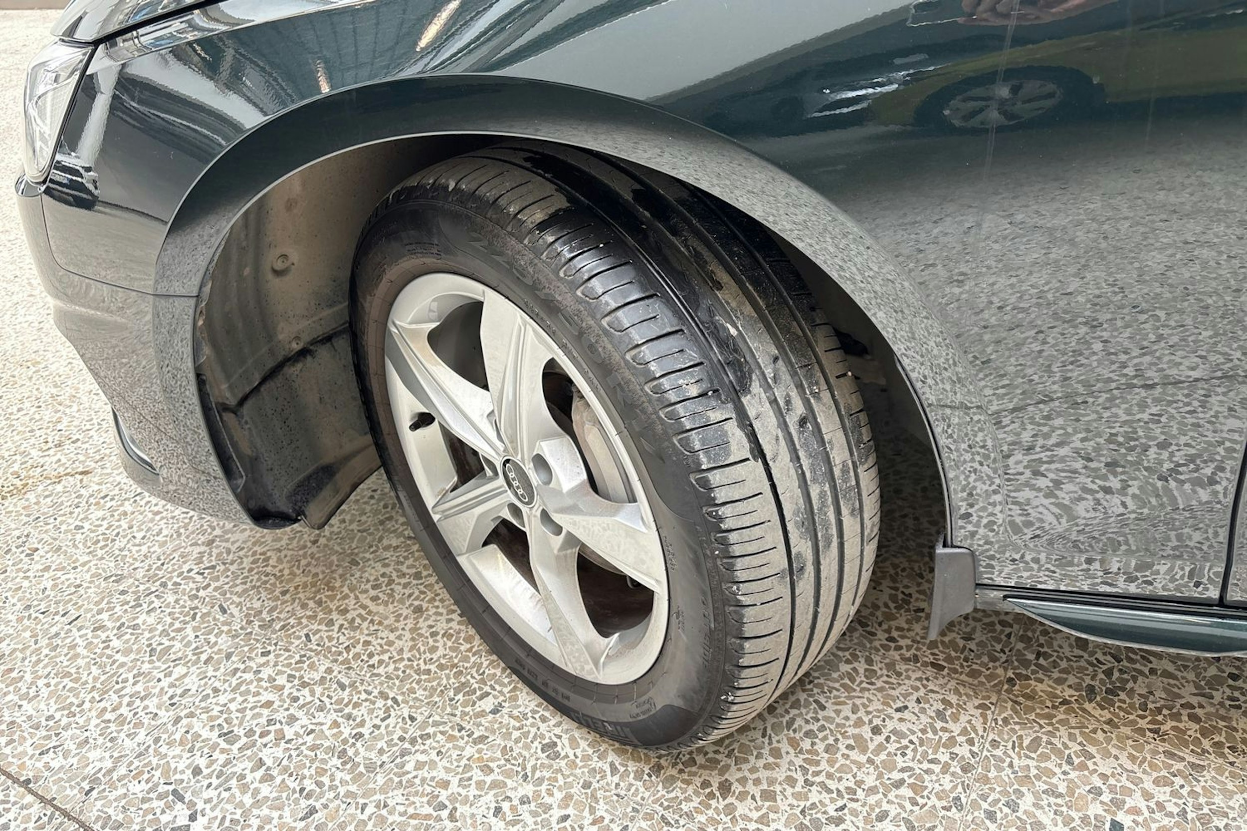 vihreä Audi A4 2021 kuva 10.