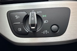 vihreä Audi A4 2021 kuva 17.