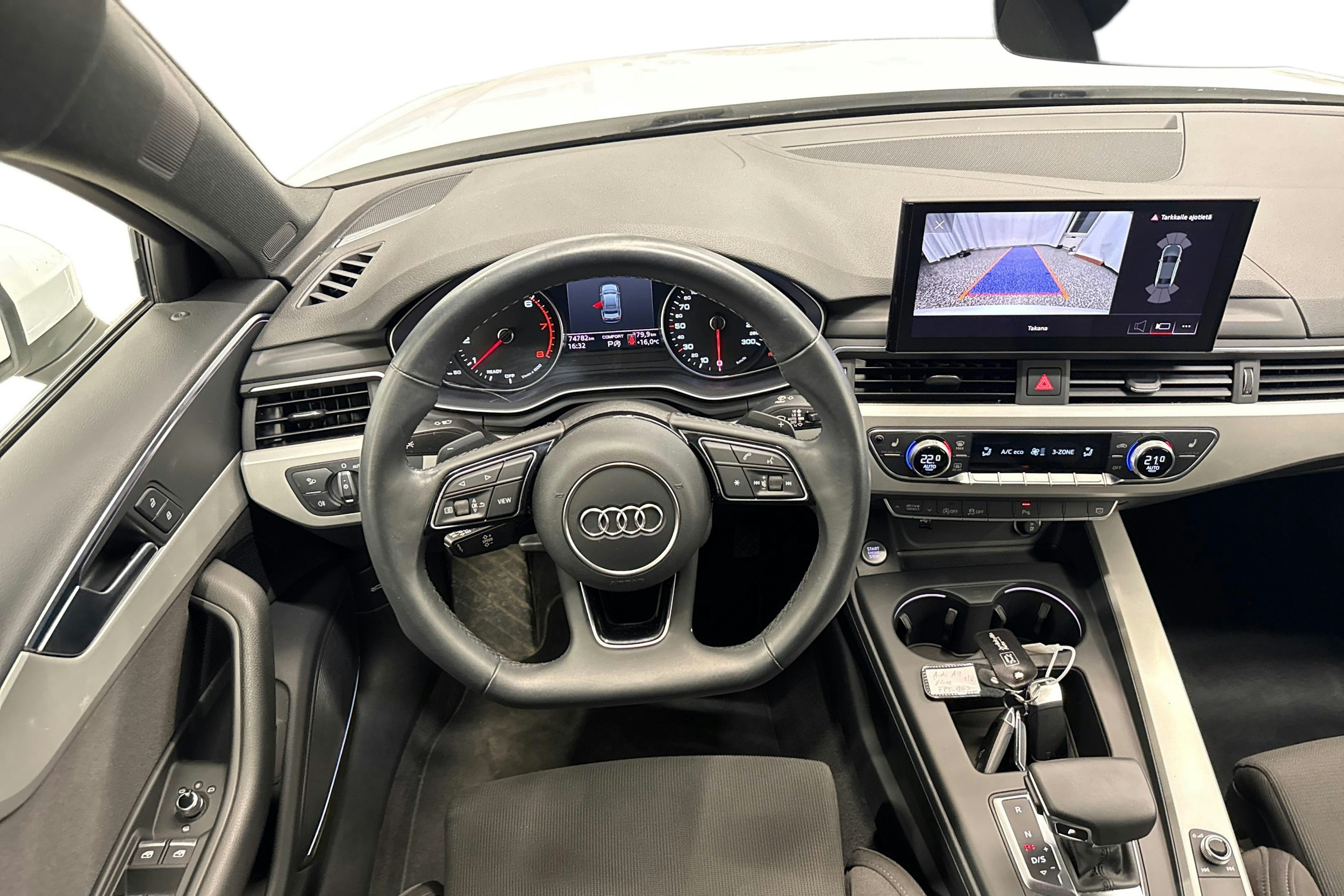 Valkoinen Audi A4 2021 kuva 9.