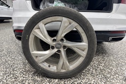 Valkoinen Audi A4 2021 kuva 13.