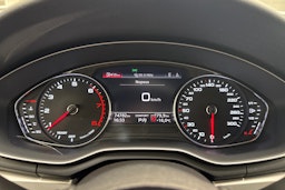 Valkoinen Audi A4 2021 kuva 14.