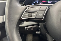 Valkoinen Audi A4 2021 kuva 15.