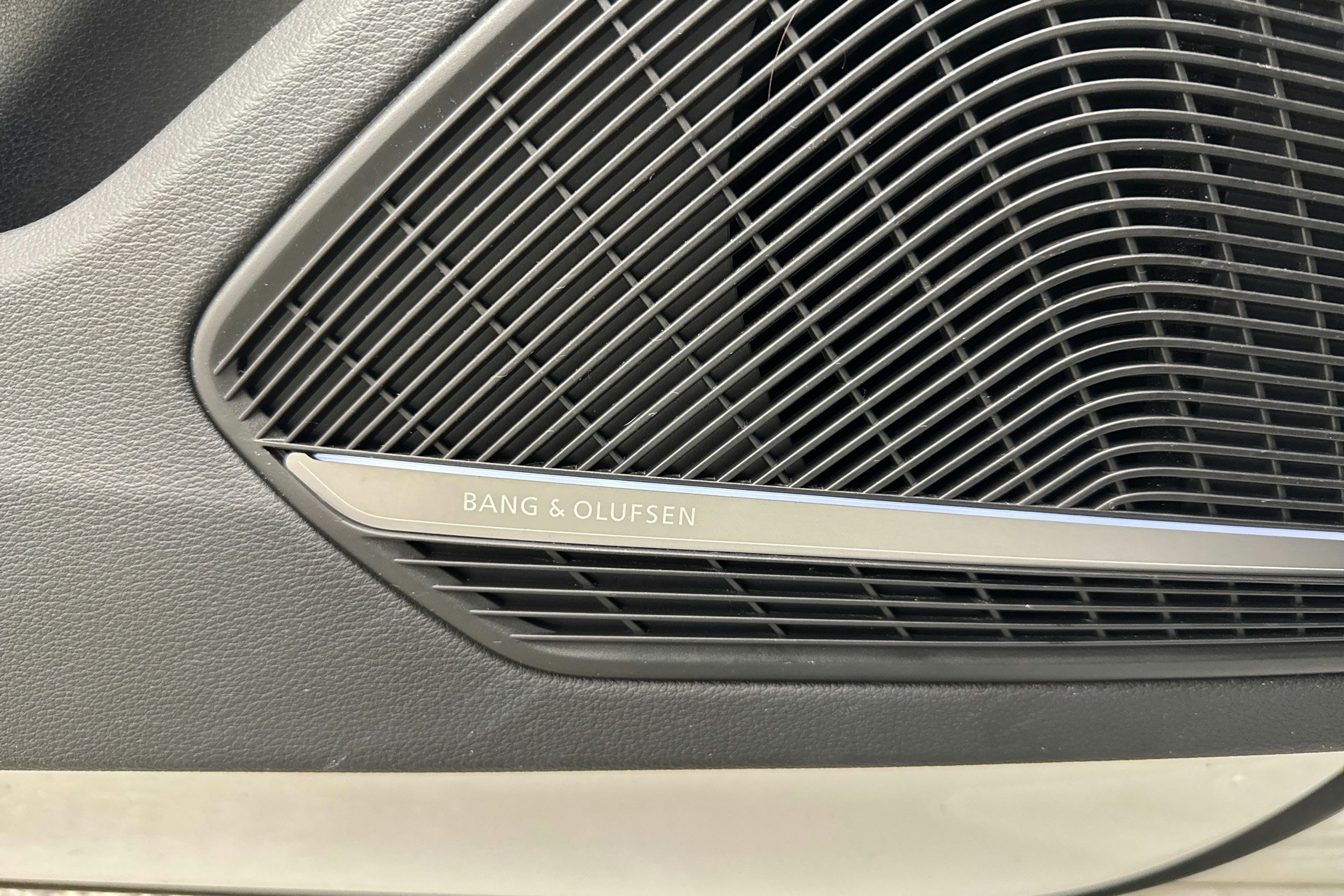 Valkoinen Audi A4 2021 kuva 26.