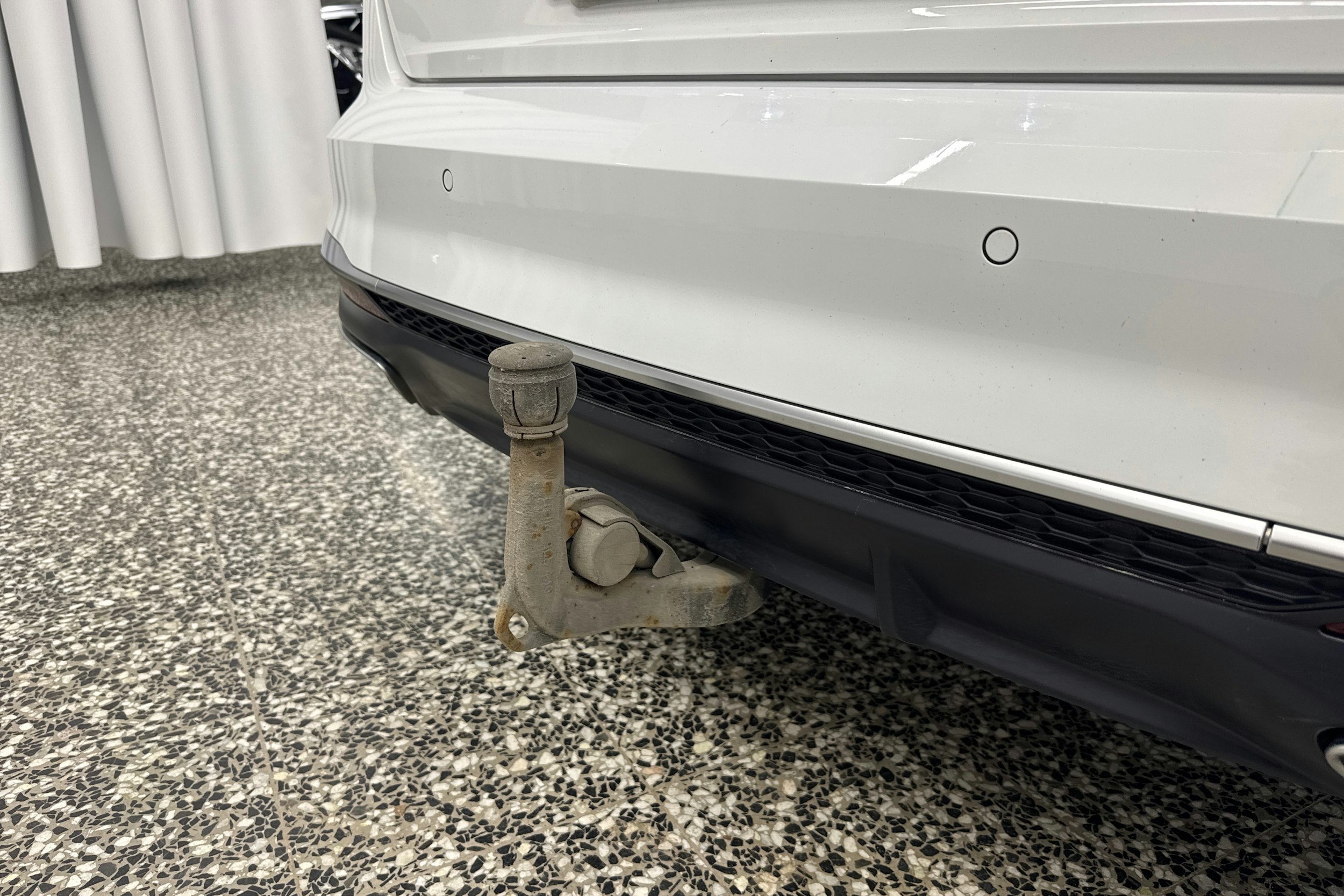 Valkoinen Audi A4 2021 kuva 28.