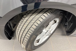 musta Audi A4 2021 kuva 13.