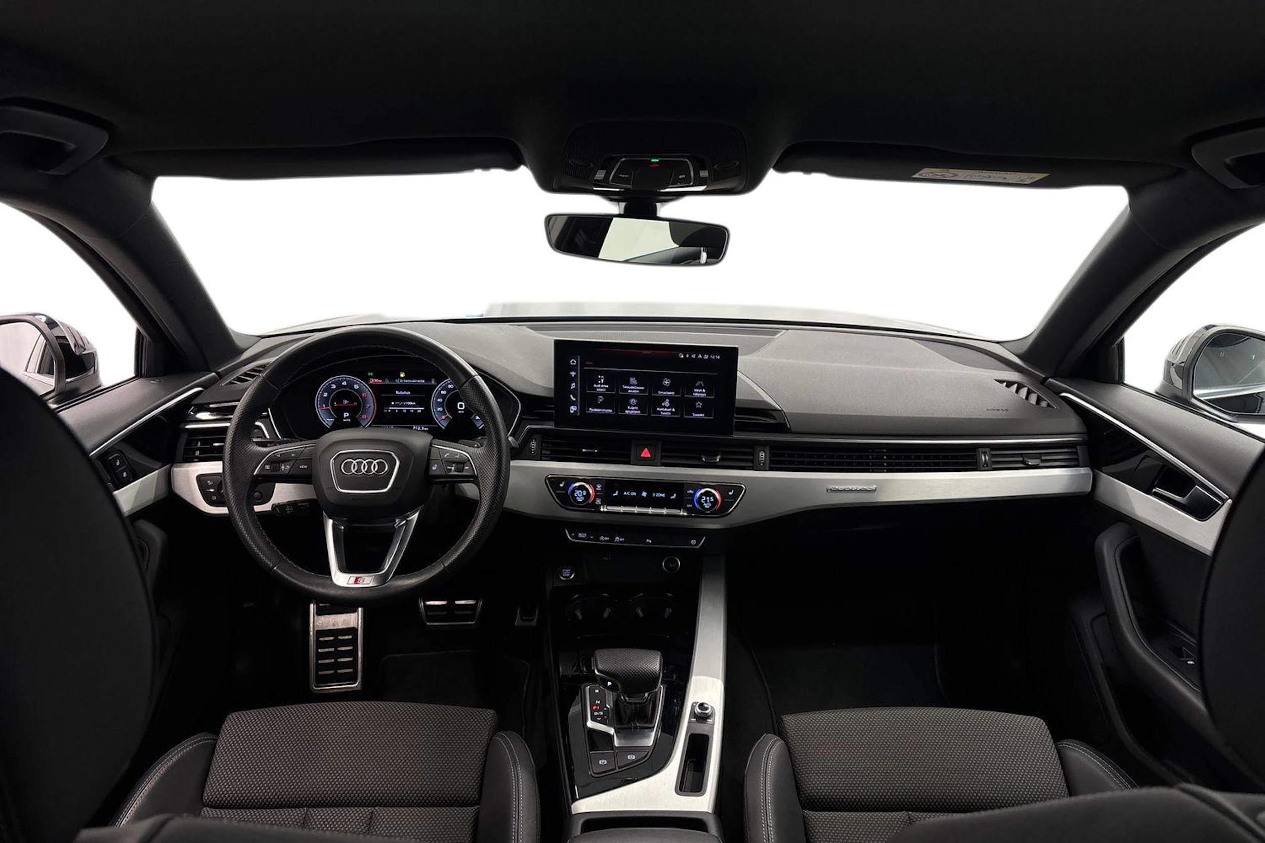 musta Audi A4 2021 kuva 7.