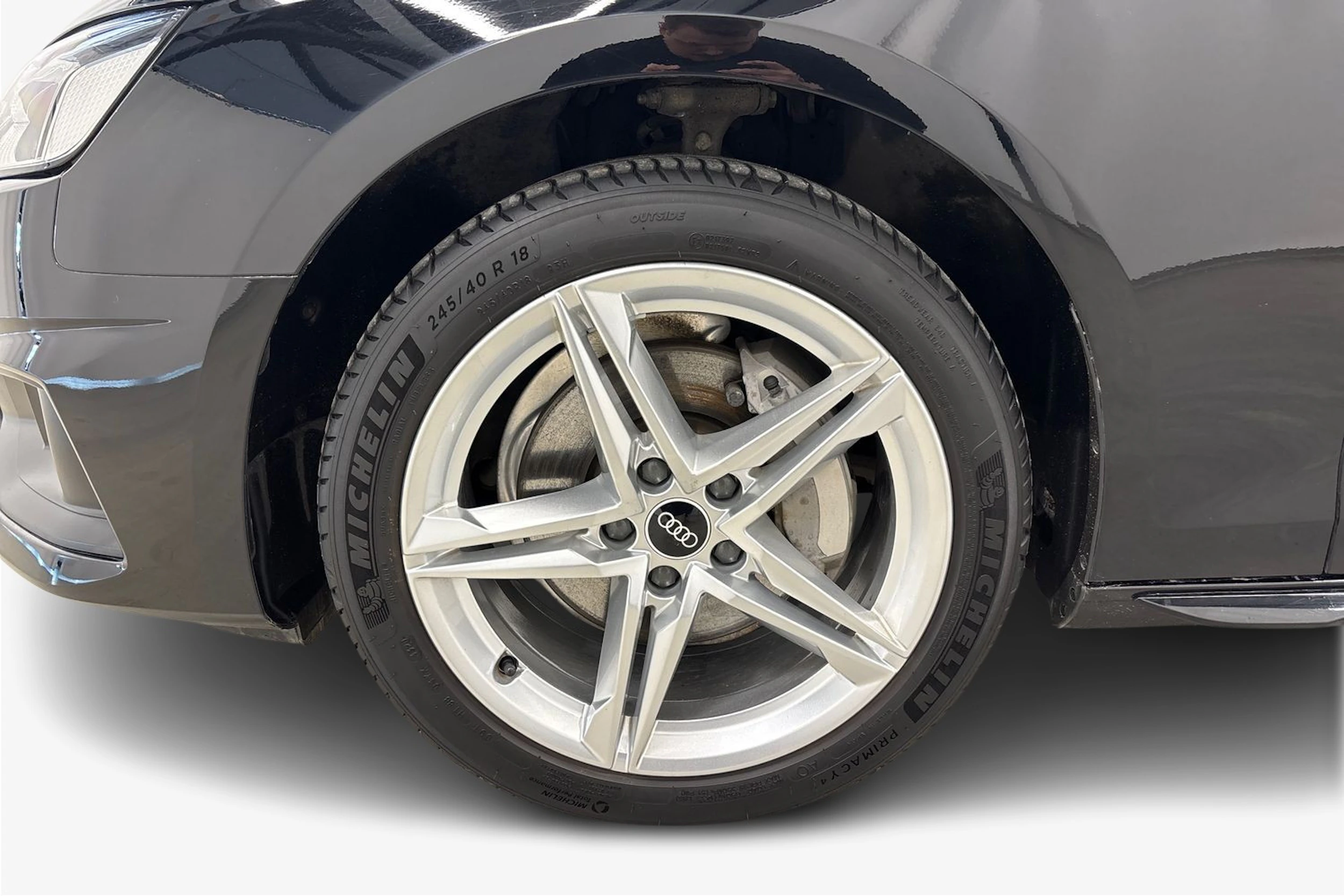 musta Audi A4 2021 kuva 9.