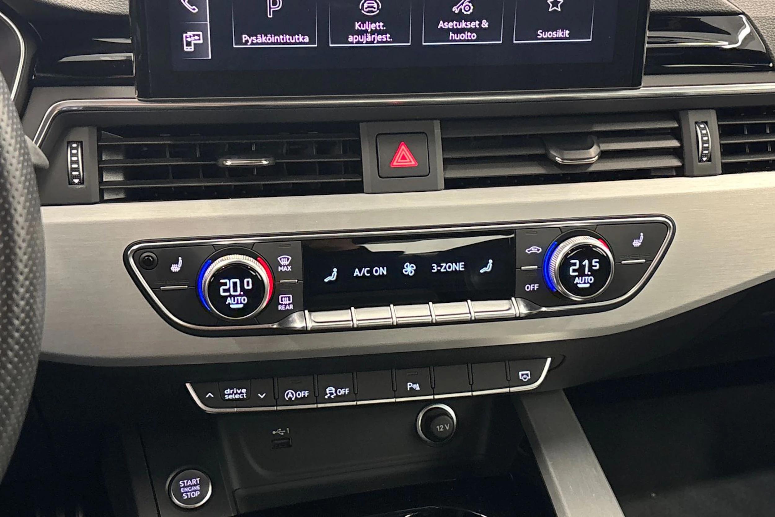 musta Audi A4 2021 kuva 13.