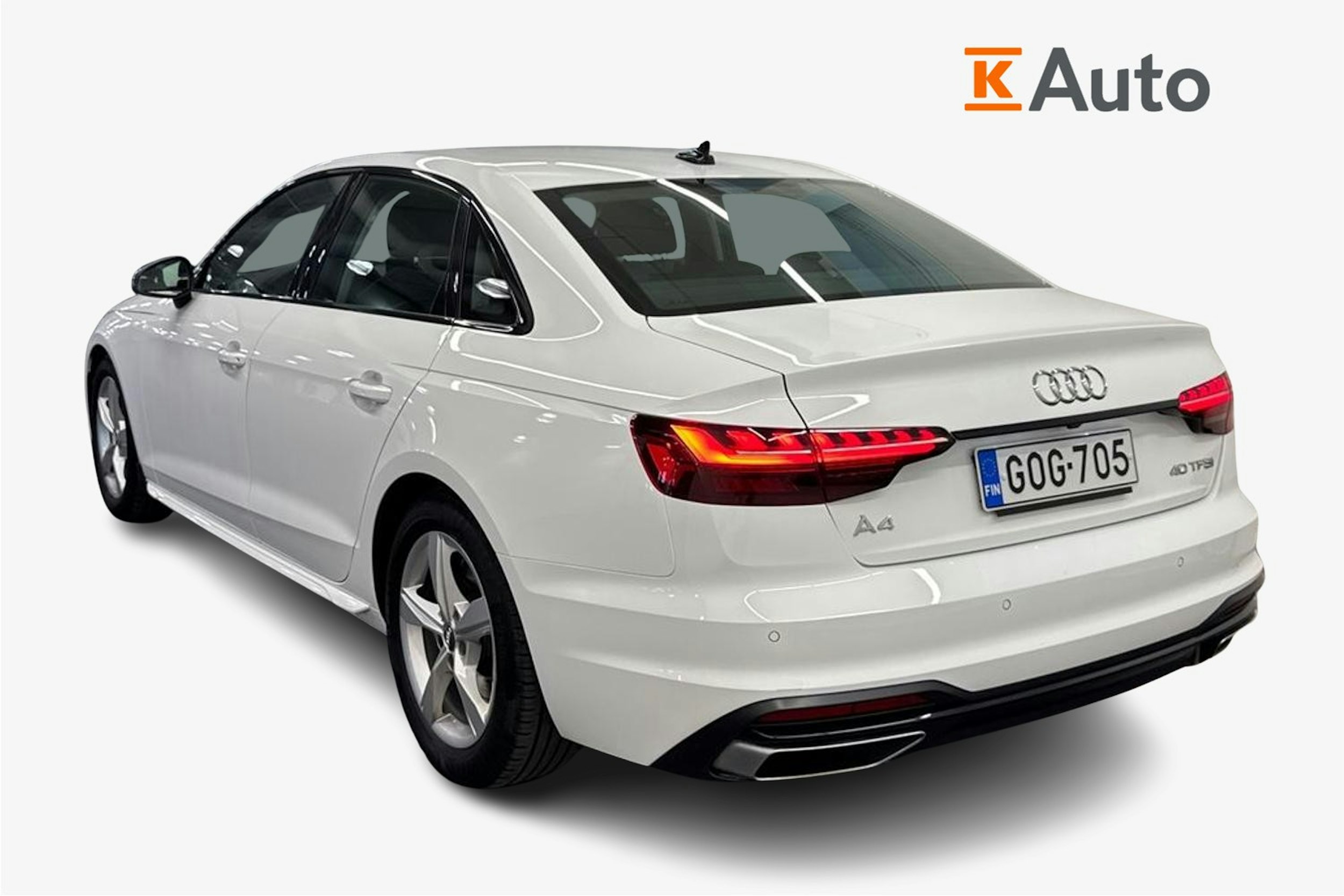 valkoinen Audi A4 2021 kuva 2.