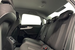 valkoinen Audi A4 2021 kuva 10.