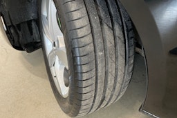 musta Audi A4 2021 kuva 13.