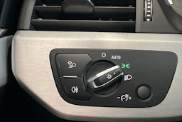 musta Audi A4 2021 kuva 20.