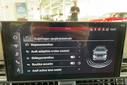 musta Audi A4 2021 kuva 29.
