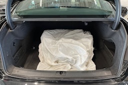 musta Audi A4 2021 kuva 36.