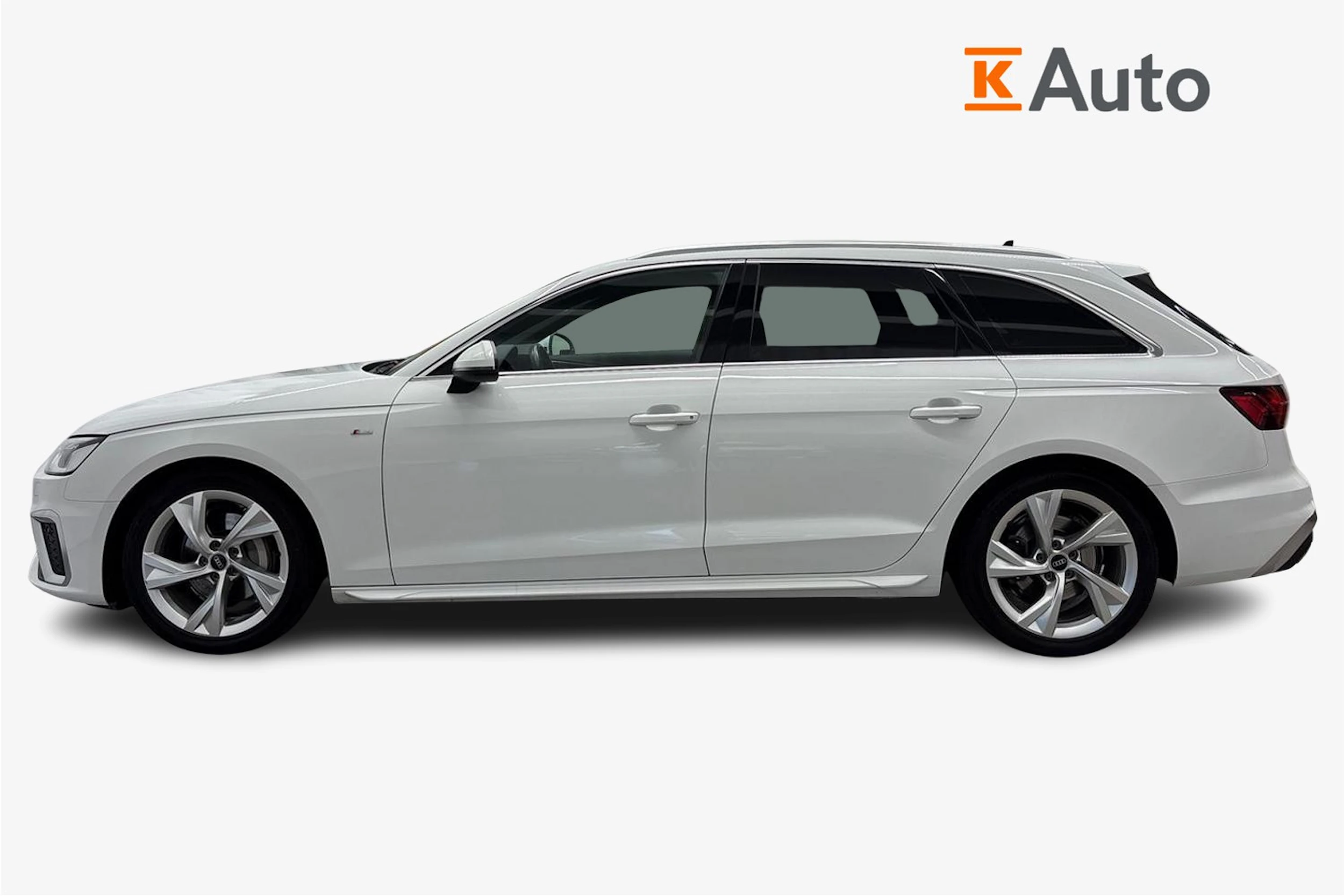 valkoinen Audi A4 2021 kuva 5.
