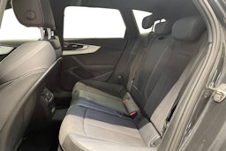Harmaa Audi A4 2021 kuva 10.