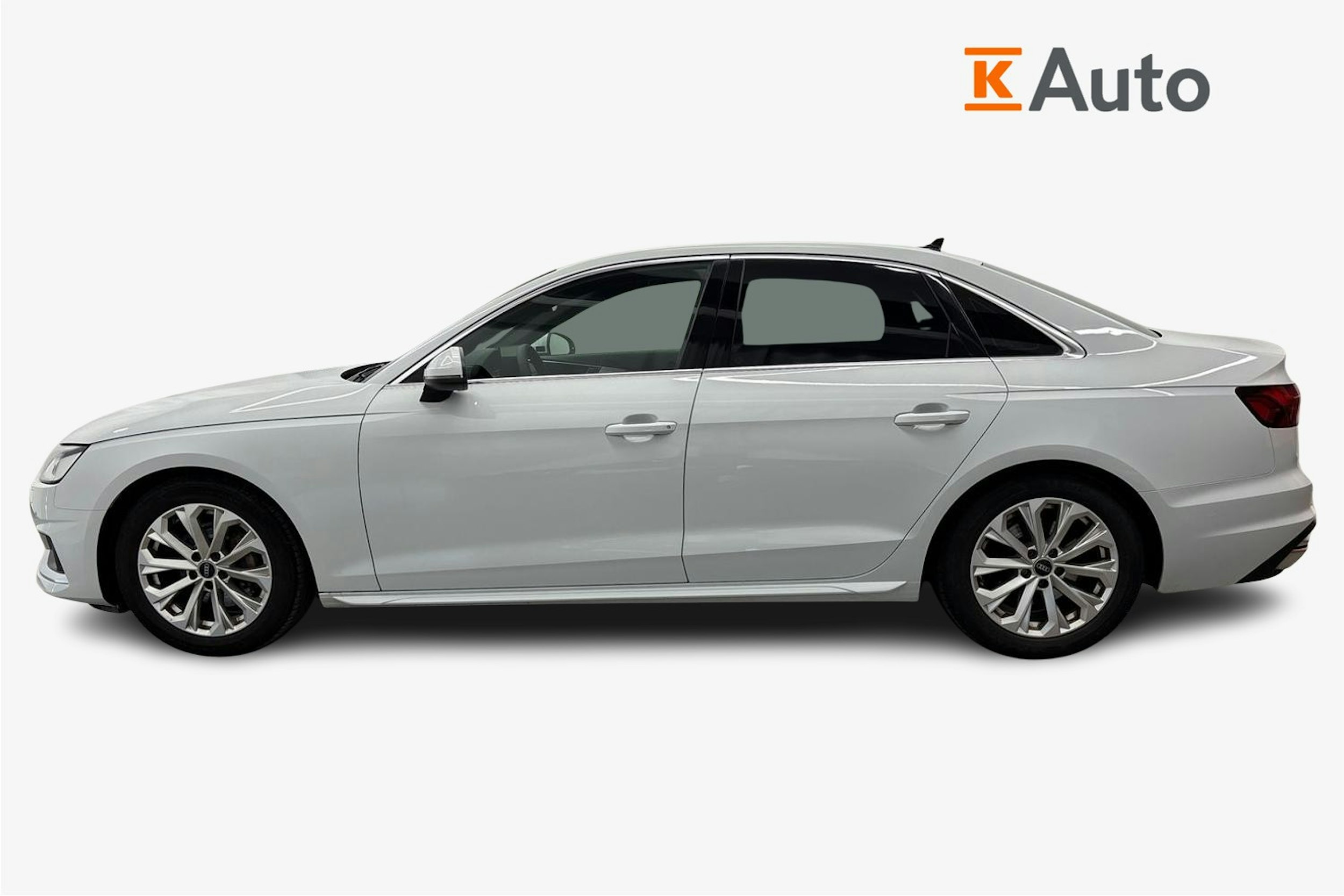 met. valkoinen Audi A4 2021 kuva 6.